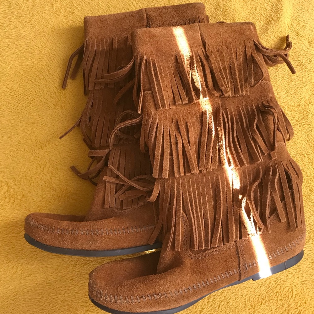 Minnetonka Moccasin Boots